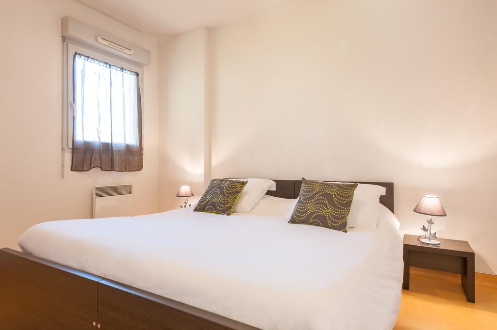 City Residence Lyon Marcy Bagian luar foto