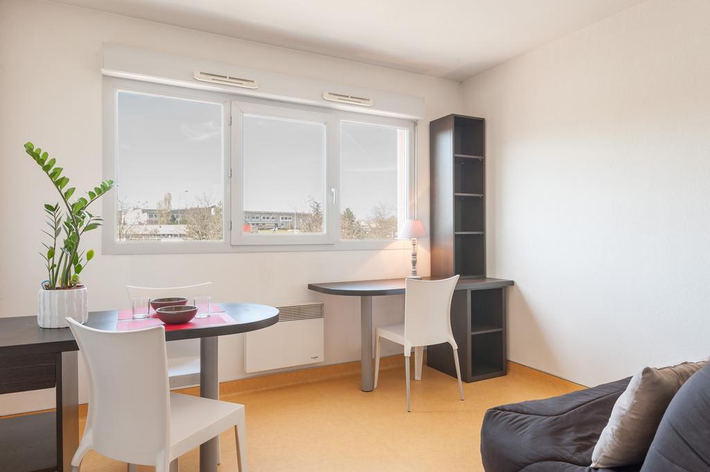 City Residence Lyon Marcy Bagian luar foto